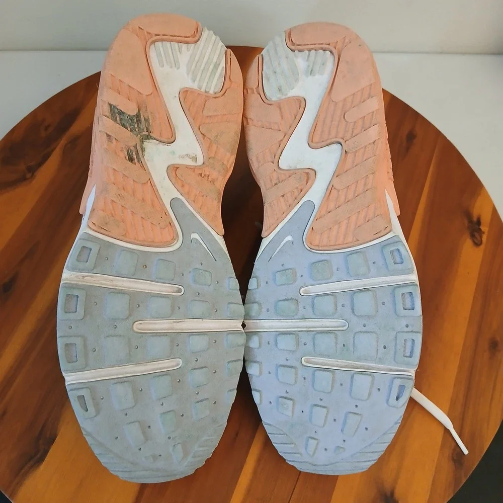 Nike Air Max Excee Womens 11 White Peach Grey Shoes Sneakers DV2189-100